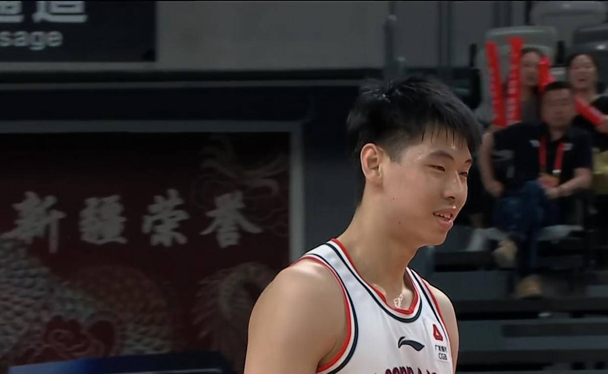 关于圣埃蒂安青训小将崭露头角，成为球队新希望的信息