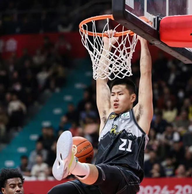吉林男篮领先对手，漂亮取胜呼声高涨的简单介绍